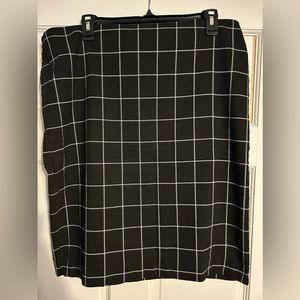 ZAC AND RACHEL Black & white checkered skirt